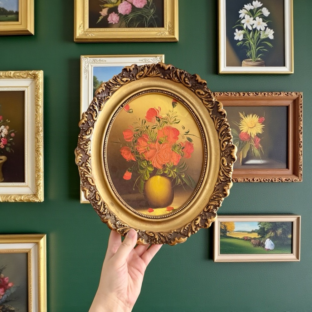 Vintage Mid-Century Hand-Textured Floral Oval Wall Art in Ornate Gilt Frame
